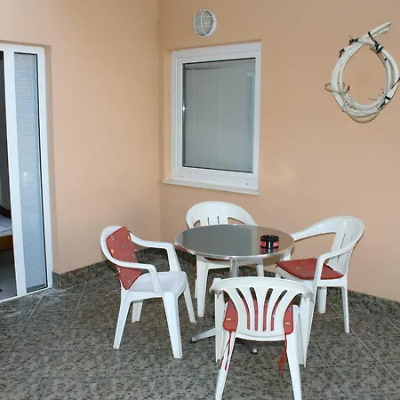 Stanici 2818e